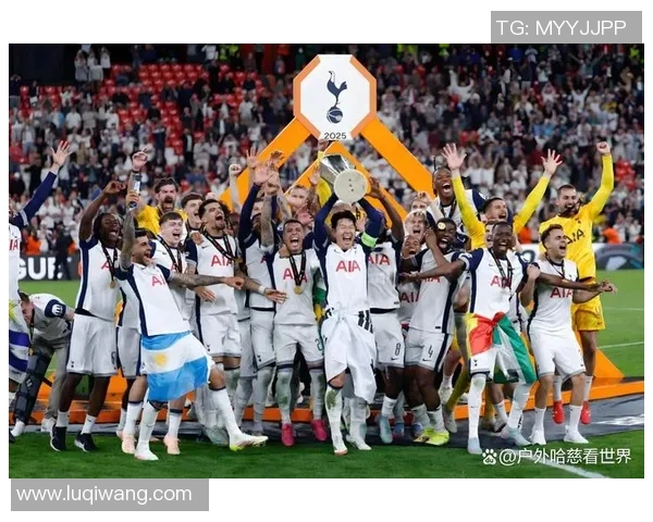 英超惊天冷门那不勒斯狂胜热刺4比0引发全场轰动