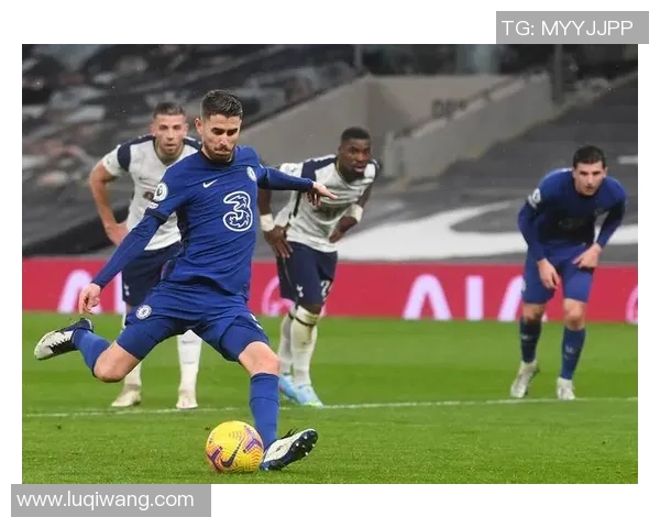 意甲激战热刺逆转切尔西帽子戏法引发全场狂欢数据分析揭示精彩瞬间