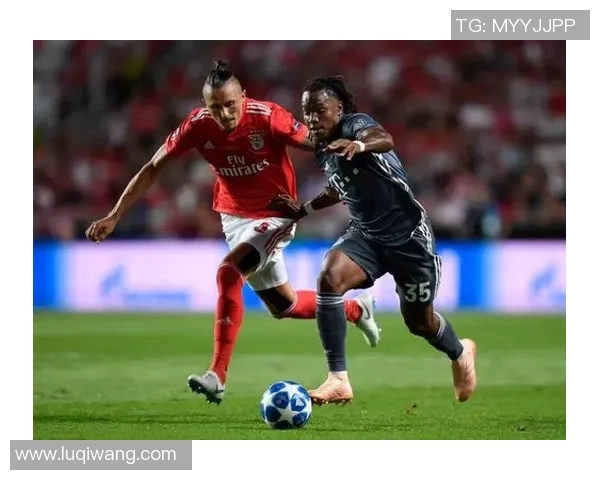 欧联杯精彩对决拜仁与本菲卡战成平局乌龙球引发全场热烈反响