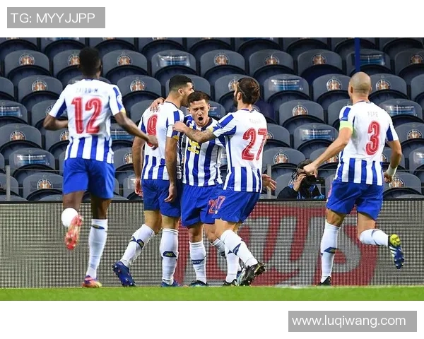 德甲惊现冷门波尔图大胜尤文图斯引发全场震动