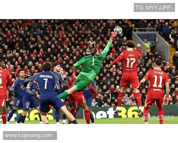 德甲激情四射巴黎圣日耳曼大胜多特蒙德帽子戏法引爆全场热情