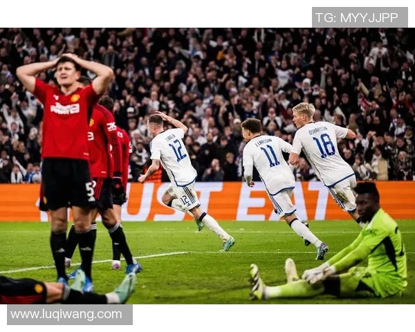 欧联杯精彩对决拜仁逆转曼联补时绝杀引爆全场激情 欧联杯精彩对决拜仁逆转曼联补时绝杀引爆全场激情