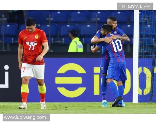 中超精彩对决那不勒斯强势击败利物浦神扑瞬间点燃全场激情 中超精彩对决那不勒斯强势击败利物浦神扑瞬间点燃全场激情