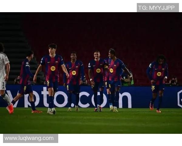 英超激战本菲卡逆转巴萨争议判罚引发全场热议