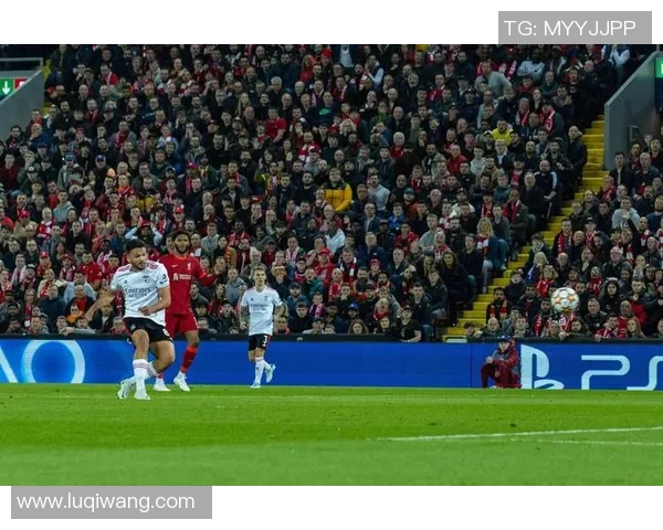 利物浦逆转切尔西4-3友谊赛精彩瞬间引发全场狂欢与热议